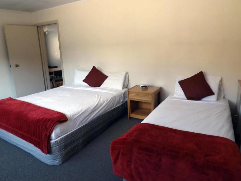 Karaka Tree Motel Taupo Kültér fotó